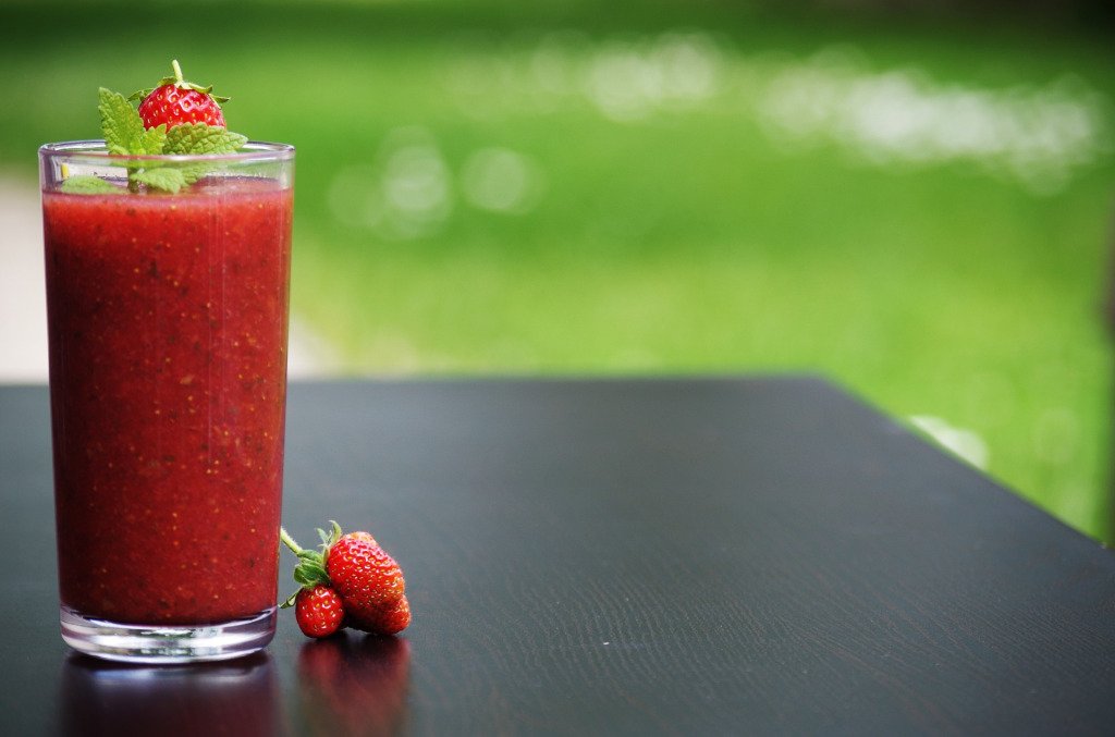 fruit smoothie - snack for mum and kids